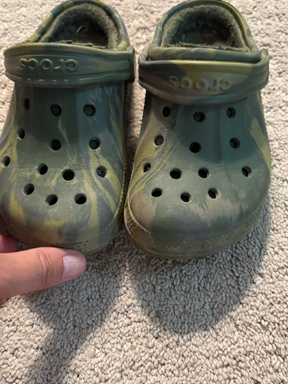 CROCS Kids Camouflage Classic Clog in Green and Olive